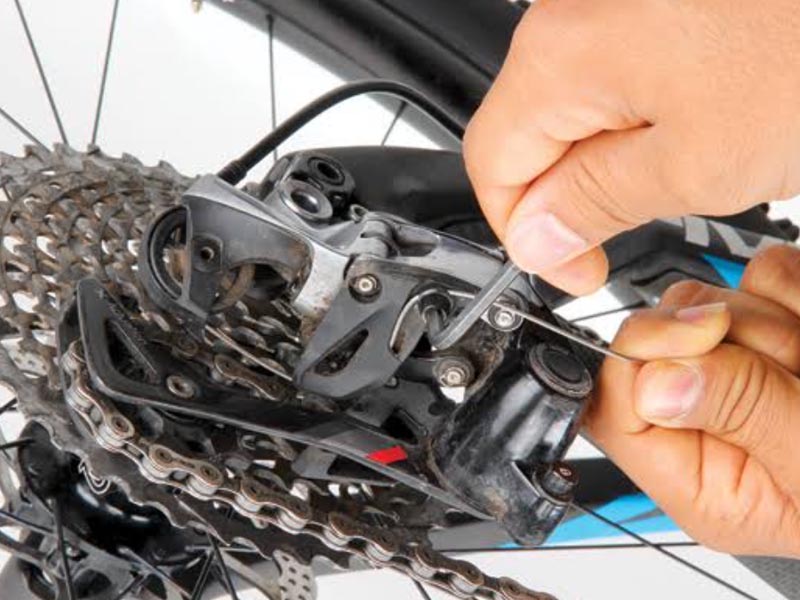 How to Change a Gear Cable on a Mountain Bike, Easy Guide Rodalink