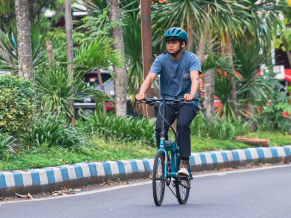 are folding bikes safe        
        <figure class=