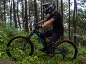 Hardtail or Full-Suspension Bike? You Choose