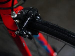 What are Rim Brakes and Disc Brakes?