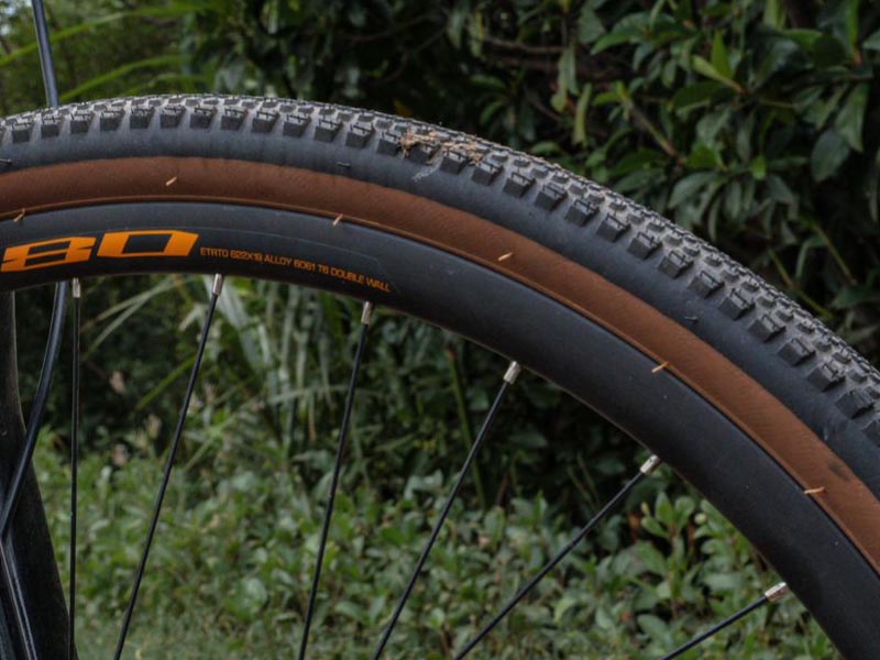 wheel size hybrid bike