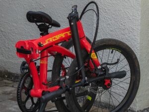 Folding bike for 8 hotsell year old