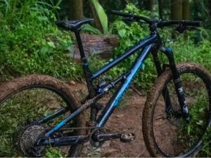 Enduro Mountain Bike