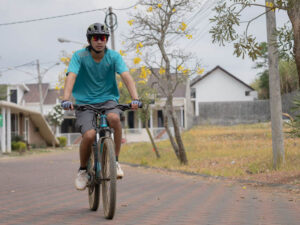 Can you ride a 2025 mountain bike on the street