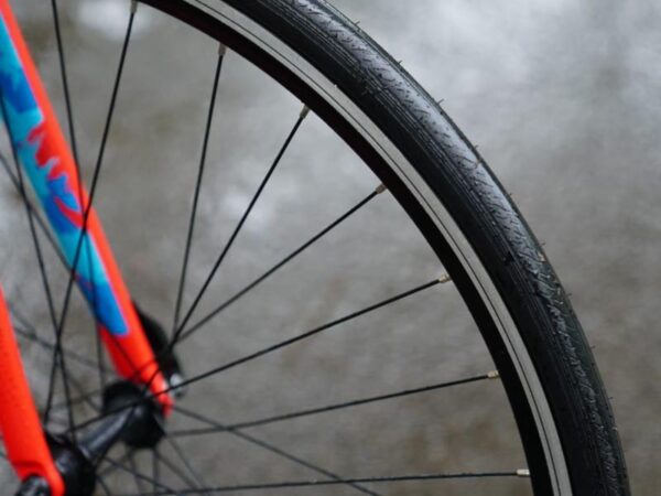 The Anatomy of Road Bike Tire Parts that You Should Know - Rodalink