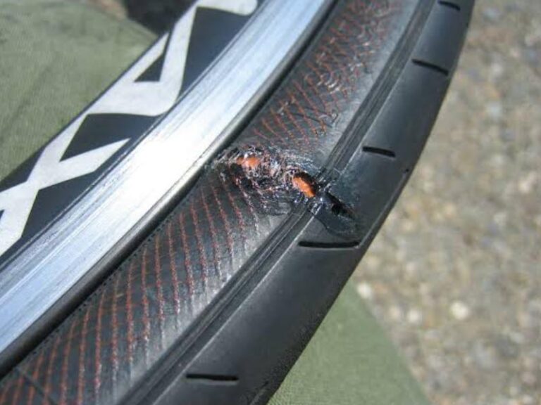 Guide on How to Change a Mountain Bike Tire With Disc Brakes Rodalink