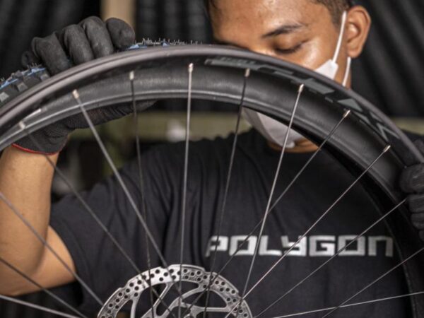 How to Change a Mountain Bike Tire Even Without a Tools Rodalink