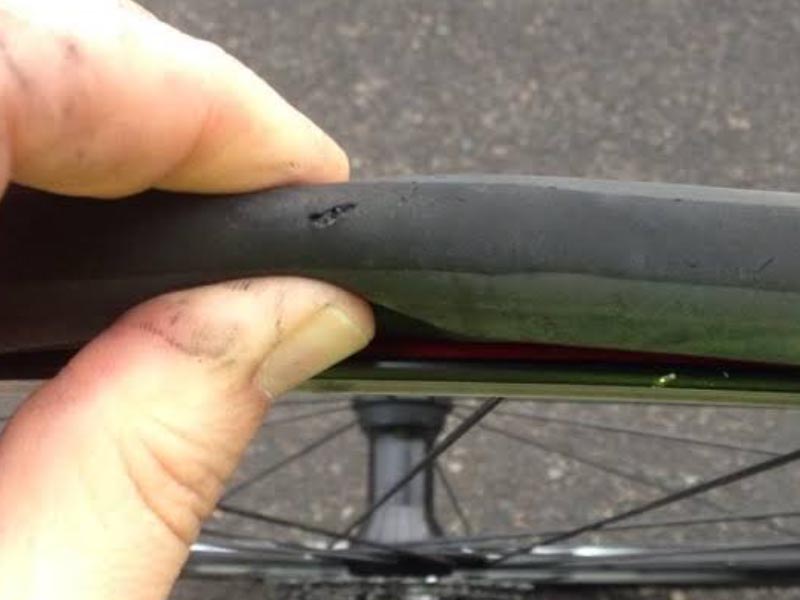 Guide on How to Change a Mountain Bike Tire With Disc Brakes Rodalink