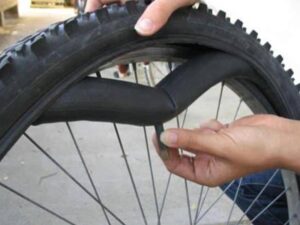 Removing cheap bike tire