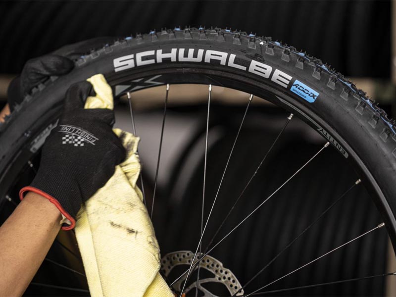 How to Change a Mountain Bike Tire Even Without a Tools Rodalink