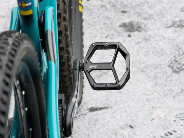 Hybrid Bike Pedals Tips to Choose Best Pedals for Your Bike Rodalink