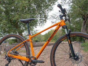 Difference Between Mountain Bike and Hybrid Bike