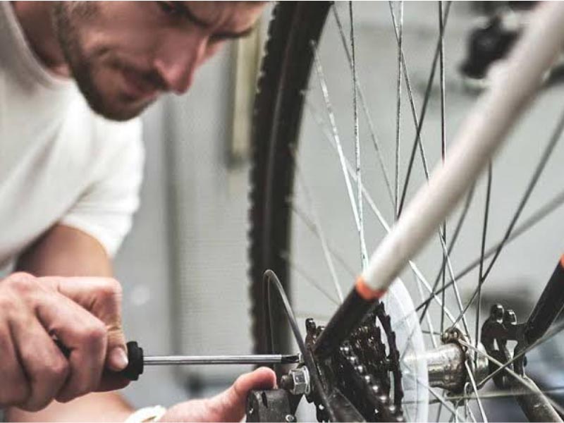 3 Tips on How to Change a Road Bike Tire, Easy Guide Rodalink