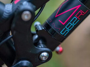 How to adjust the compression and rebound settings on your mountain bike -  BikeRadar