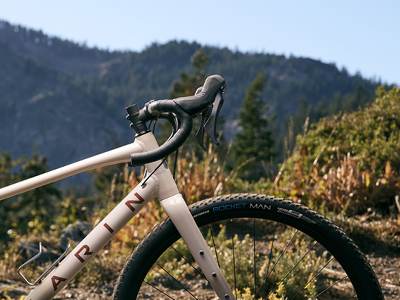 Flat Bar vs Drop Bar Bikes : Comfort, Speed, and Ease Review
