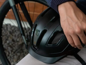 Foldable bike hot sale helmet review