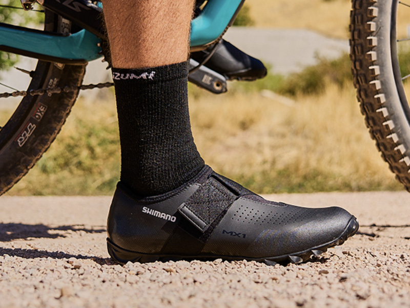 best mtb shoes flats