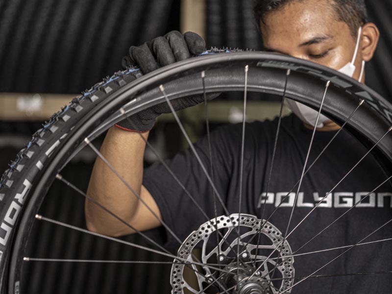 Fixing spokes on a hot sale bicycle