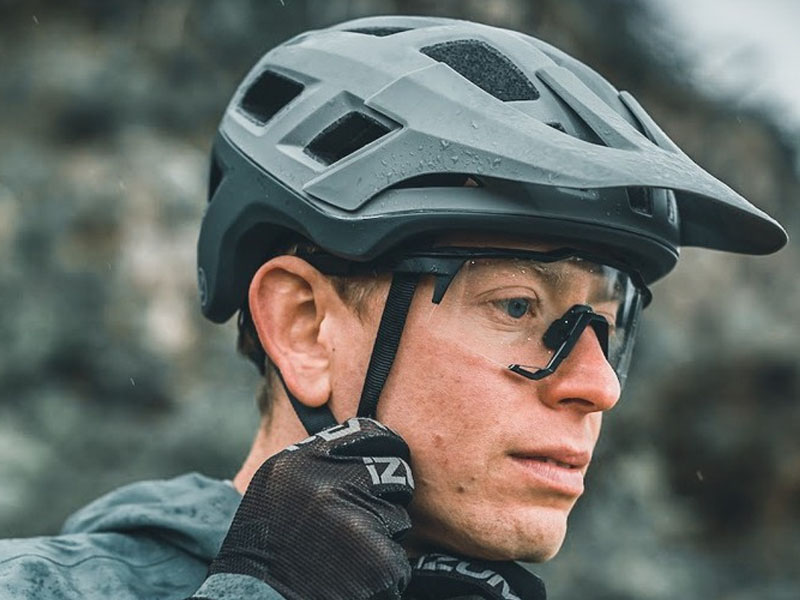 Signs It Is Time To Replace Your Bike Helmet