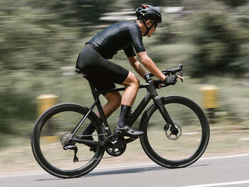 Benefits of Carbon Frames in Road Bikes