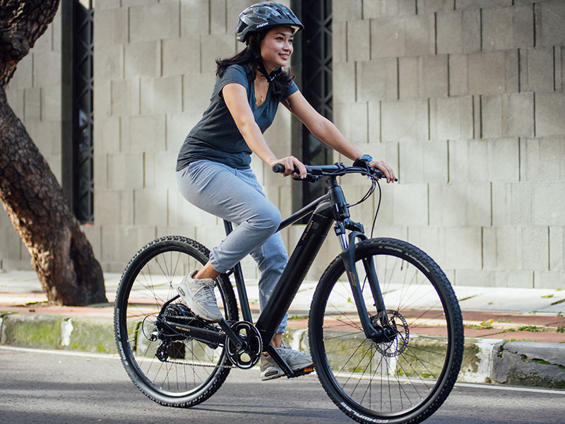 A long-distance e-bike Polygon Kalosi Miles Electric Bike