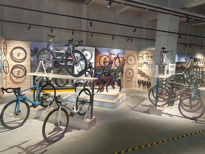 Choosing the right road bikes at a bike shop