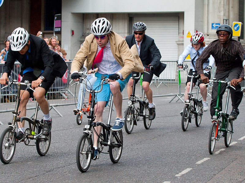 Folding bikes: Compact, convenient, & nimble urban bikes