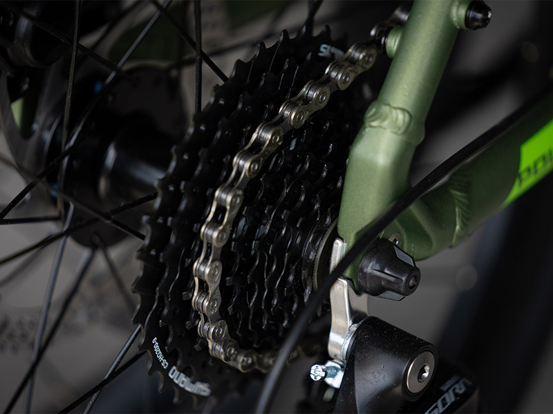 Polygon Urbano 5 folding bike’s drivetrain