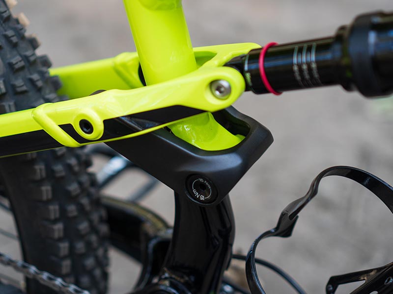 Suspensi sepeda gunung trail Polygon Siskiu T7