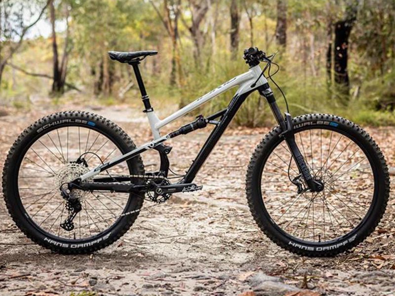 Sepeda trail Polygon Siskiu T7