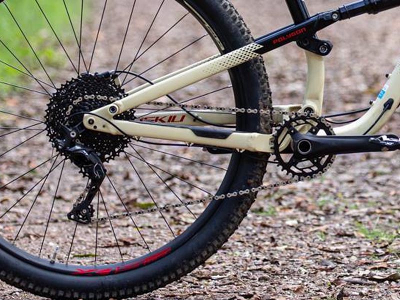 Shimano Deore: Drivetrain responsif sepeda trail Polygon Siskiu D7