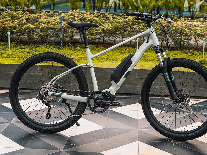 Mid-drive motor sepeda listrik