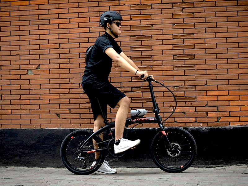 Exploring the city with a folding bike