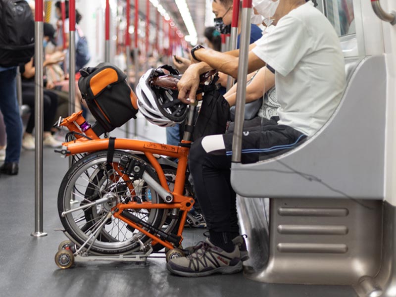 Multi-modal commuting with a foldable bicycle in Singapore
