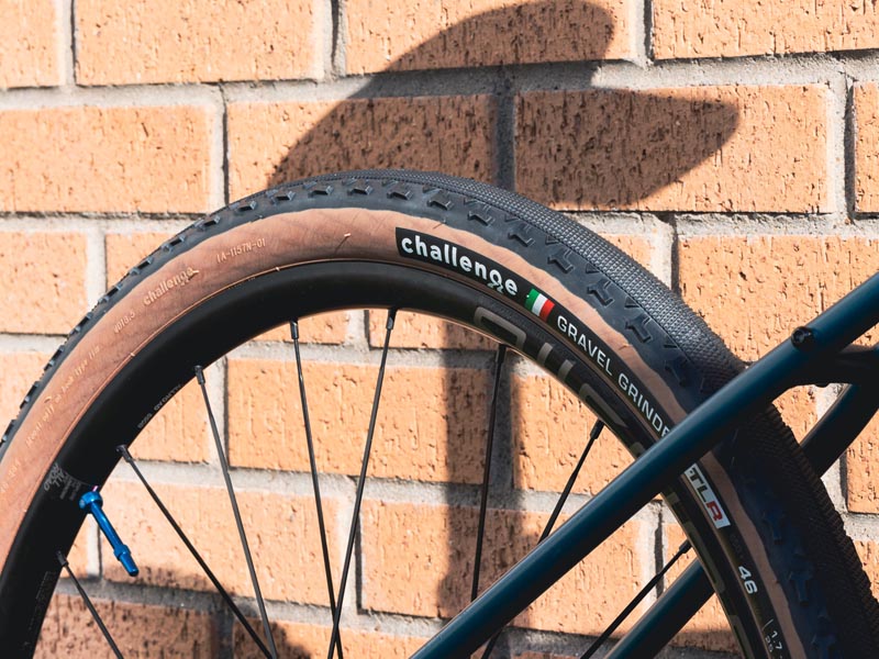 A gravel bike tubeless tire