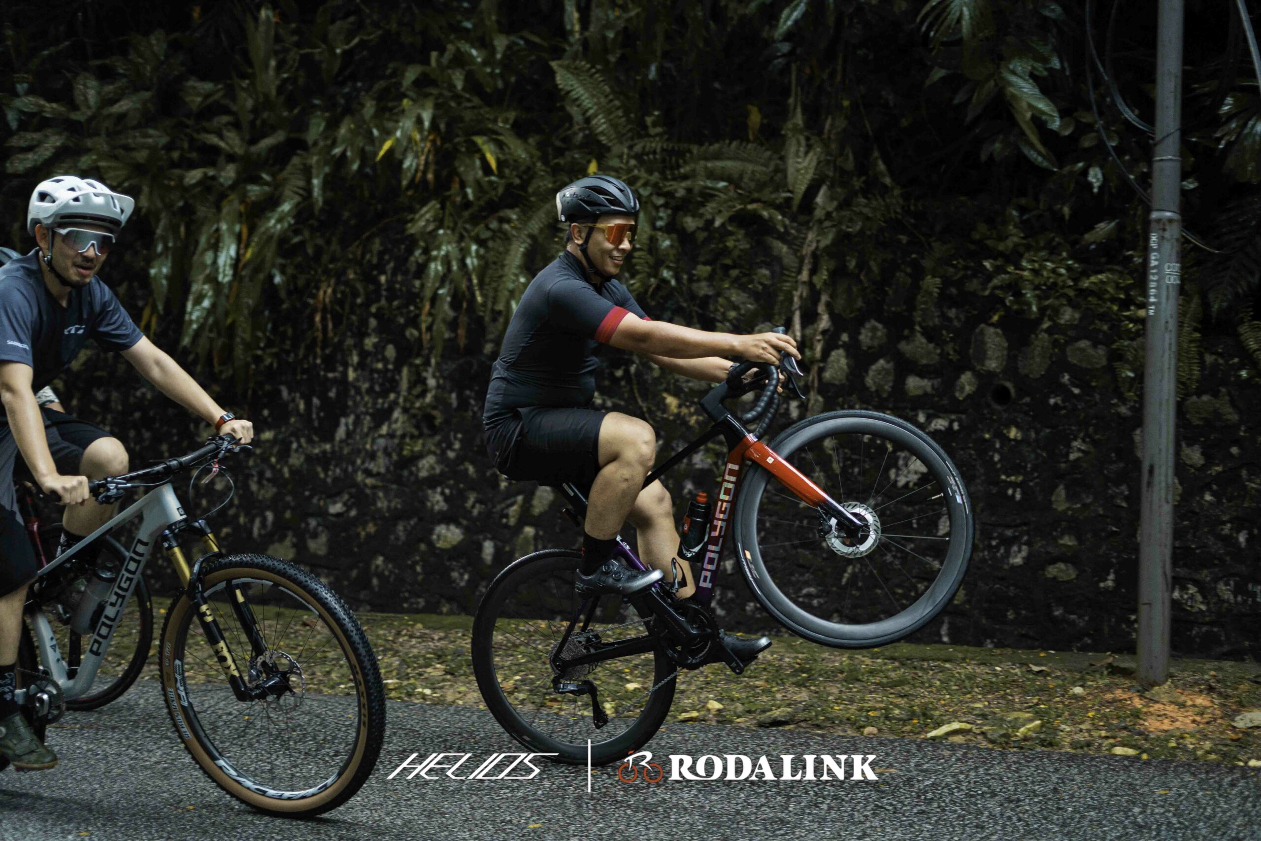 Playing a little trick with the Helios A road bike